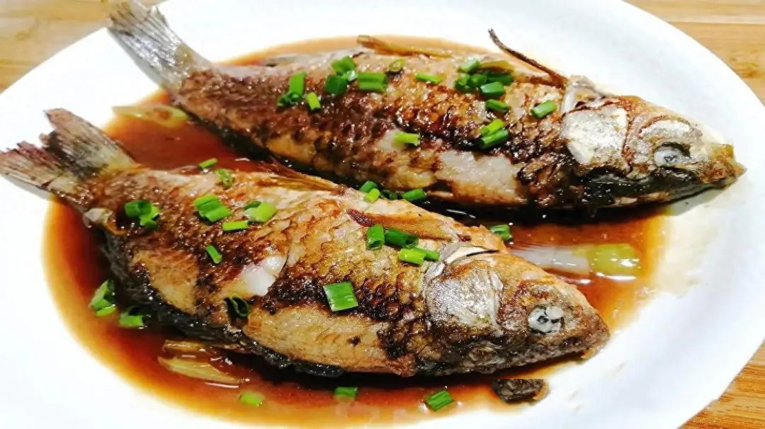 研究發(fā)現(xiàn)：老人若每周吃3次魚(yú)，用不了多久，身體或出現(xiàn)5大
