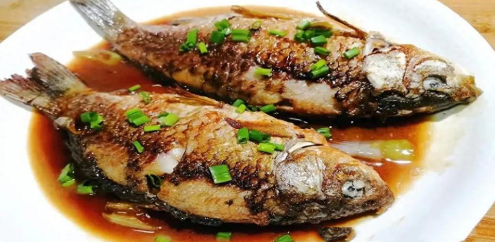 研究發(fā)現(xiàn)：老人若每周吃3次魚，用不了多久，身體或出現(xiàn)5大