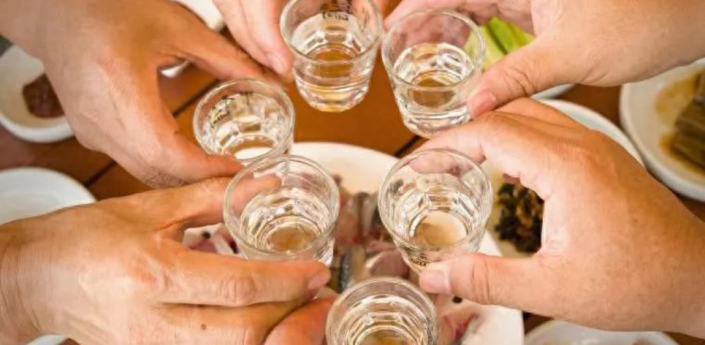 醫(yī)生坦言：男性如果長期不飲酒，一段時間后，身體會出現(xiàn)5大變化