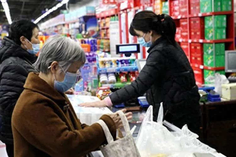 哪種“零食”添加劑最多？是餅干嗎？醫(yī)生勸告：5種零食盡量少吃