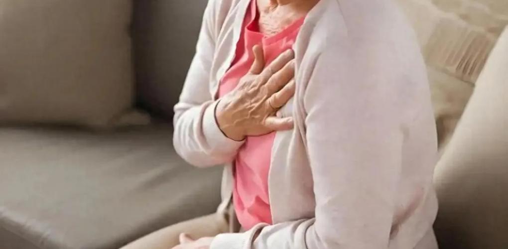 越來越多的人肺癌去世！醫(yī)生含淚勸告：這4件事，再愛也要注意
