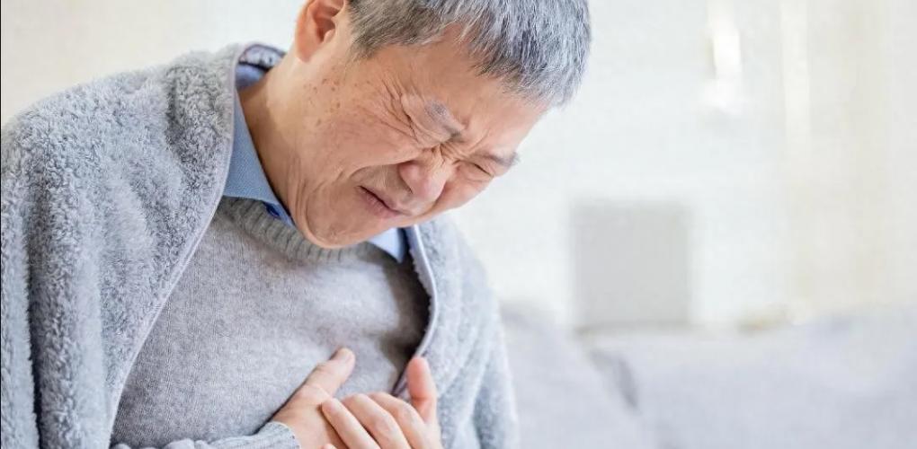 心梗與散步有關(guān)？醫(yī)生強(qiáng)調(diào)：年過65歲以后，散步記住“1做3不做”