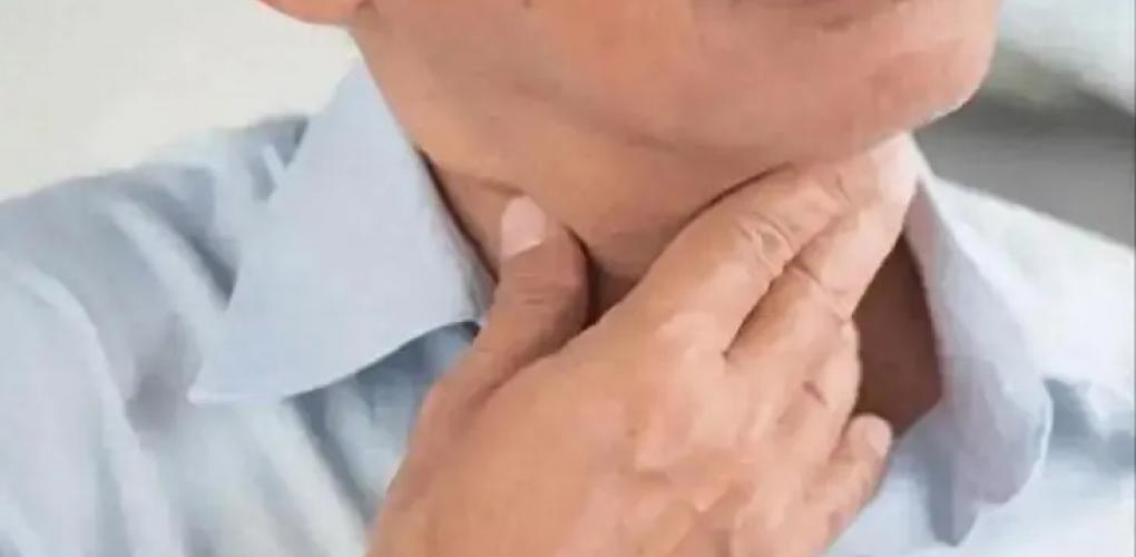 調(diào)查發(fā)現(xiàn)：甲狀腺問(wèn)題除了脖子腫，還有這4個(gè)癥狀，建議盡早檢查